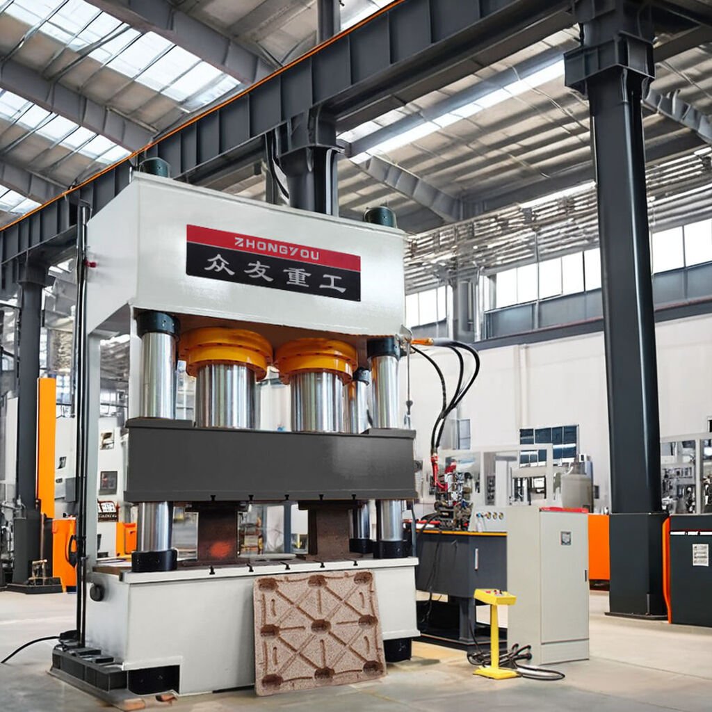 Wood Chip Pallet Press Machine Compressed Wood Pallet Making Machine (1).png